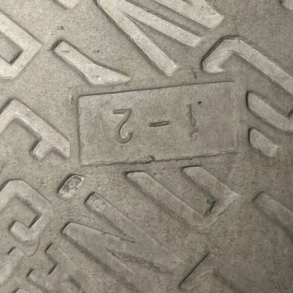 Old Navy Strappy Slide on Sandals Beige Grey Size 1 - Picture 5 of 7